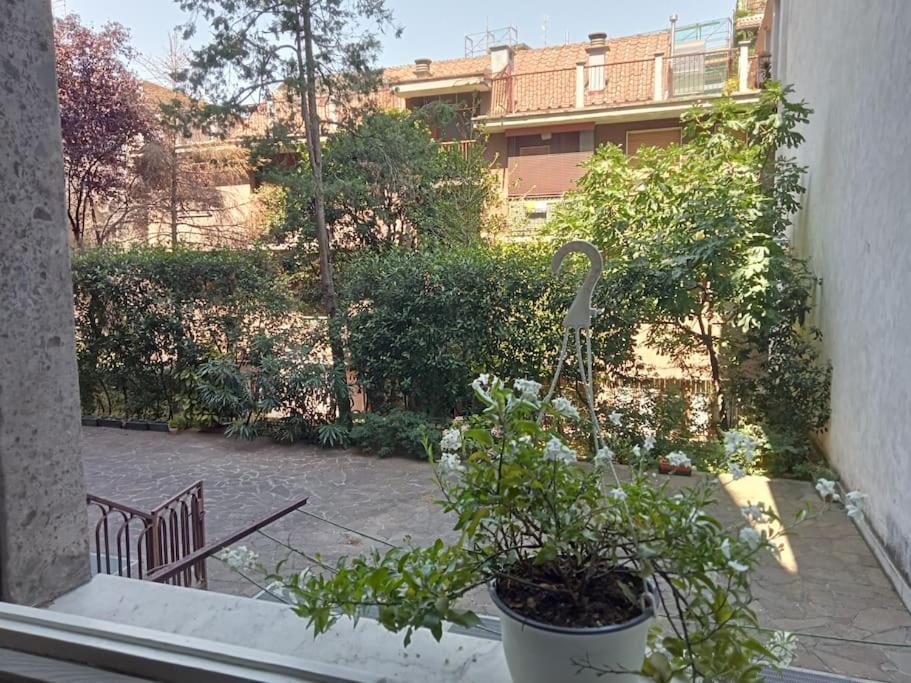 Il Grande Blu Apartment Milan Bagian luar foto
