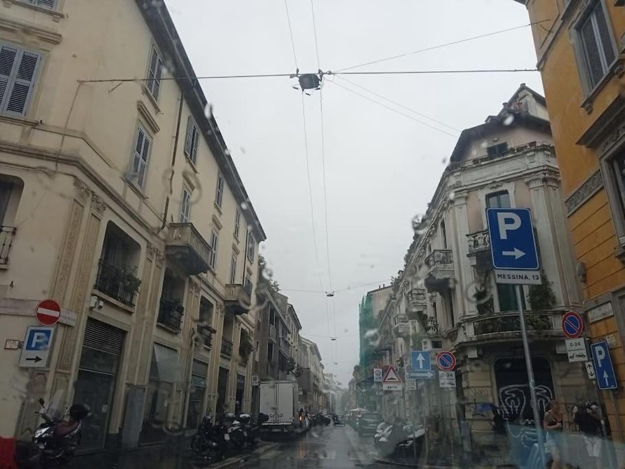 Il Grande Blu Apartment Milan Bagian luar foto
